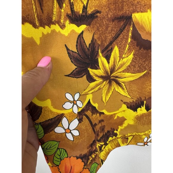 Vintage Royal Hawaiian Short Sleeve Button Up Mens Shirt Gold Floral Tropical - Picture 8 of 9